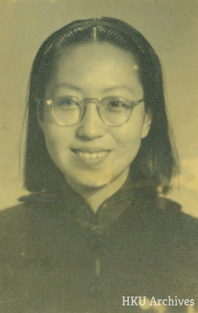 张爱玲香港大学学籍纪录上的证件照(香港大学档案馆藏)