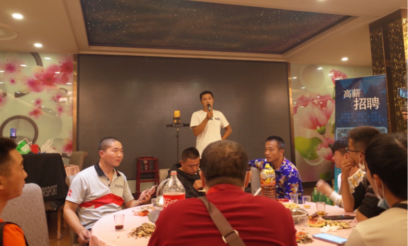 韩永亮在聚会上发言。李一鸣 摄