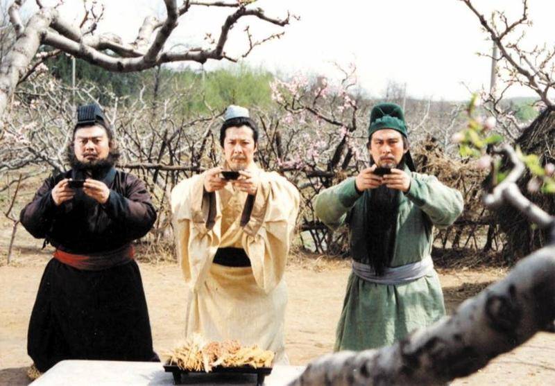 电视剧《三国演义》