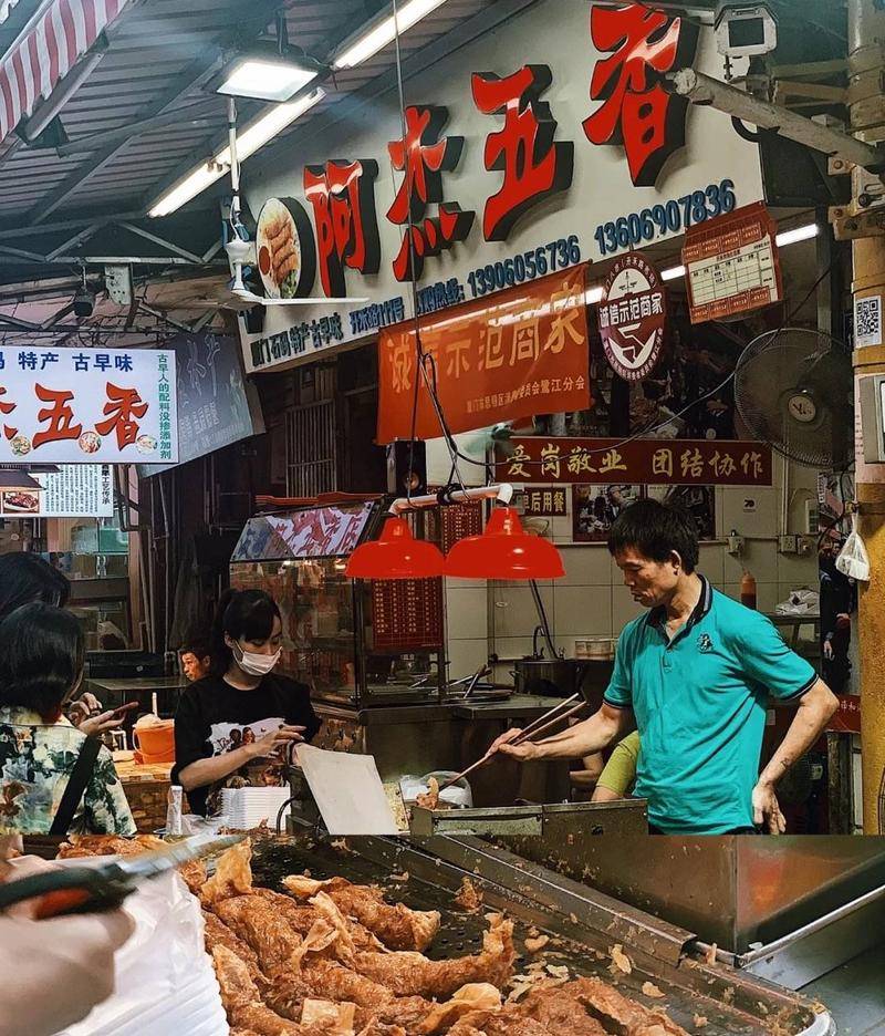 厦门八市(第八菜市场)成为新兴旅游景点 图源/视觉中国
