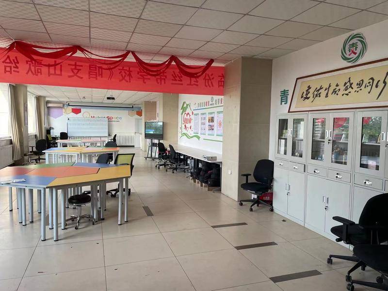 红丝带学校新设的“创客教室”