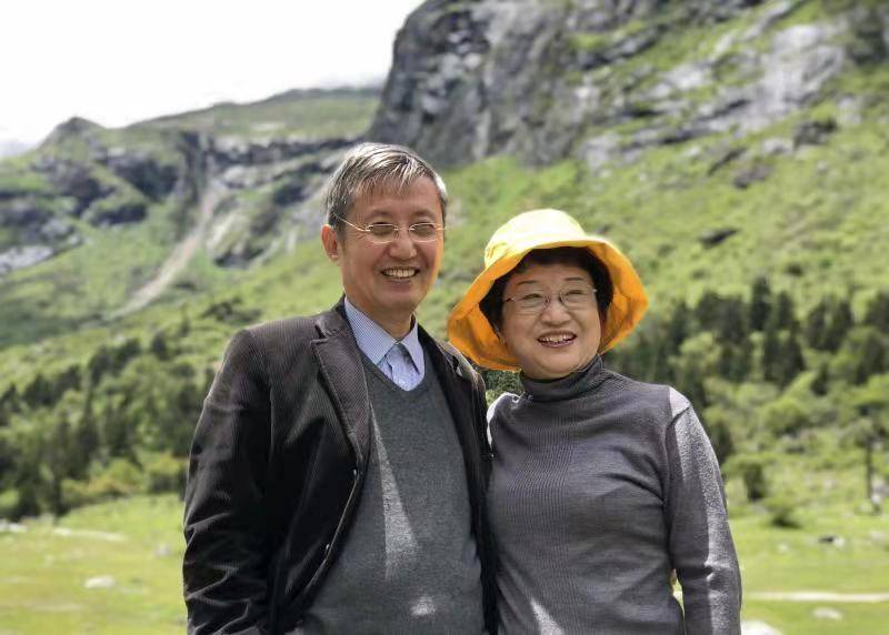 金观涛与夫人刘青峰。