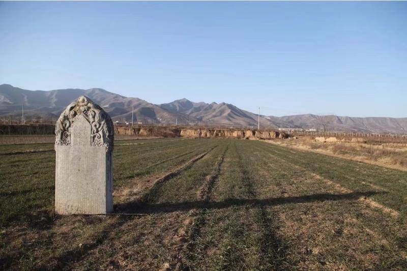 无人看守的古代碑刻,刘拓拍摄