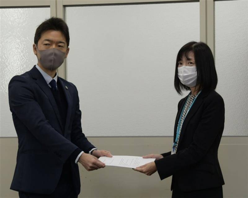 大多数学校仍限定学生穿白色内衣 日本反 黑色校规 运动进行时